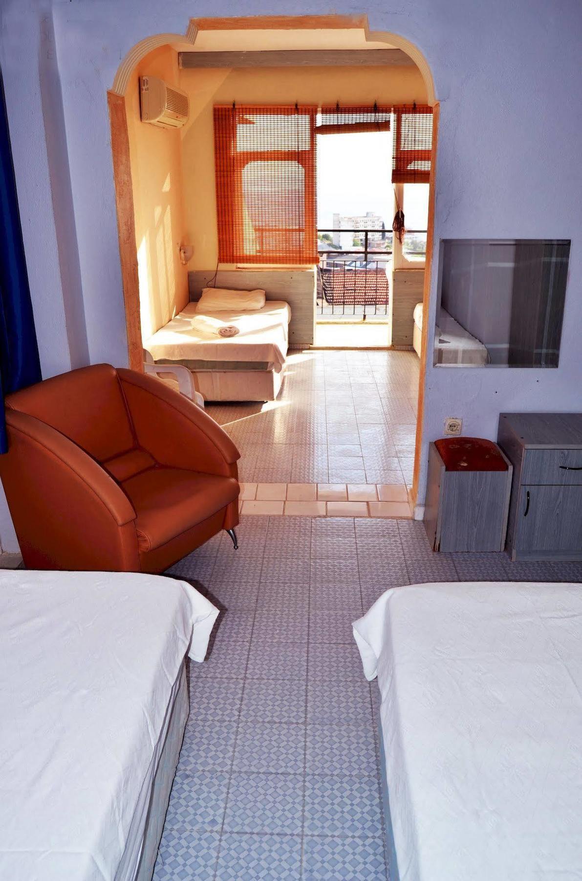 Ayda Hotel Kusadasi Exterior photo
